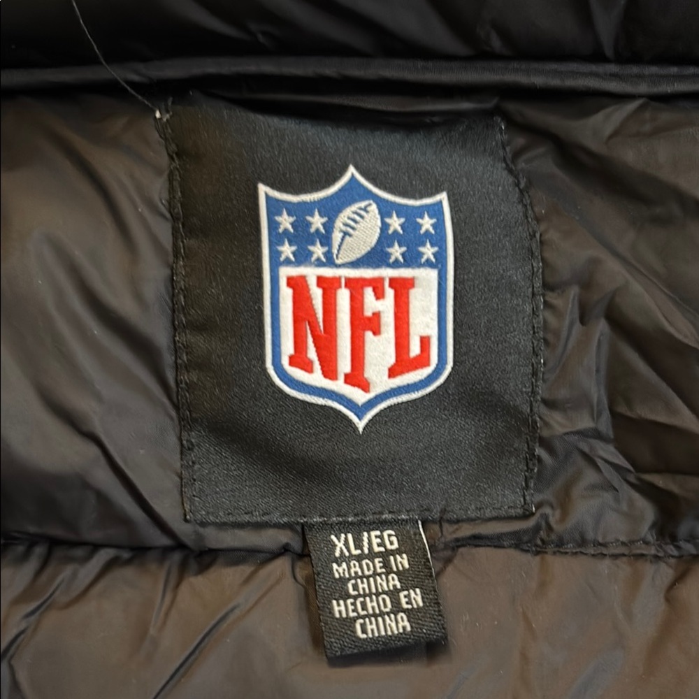 Men’s XL Cincinnati Bengals puffer - Picture 3 of 3
